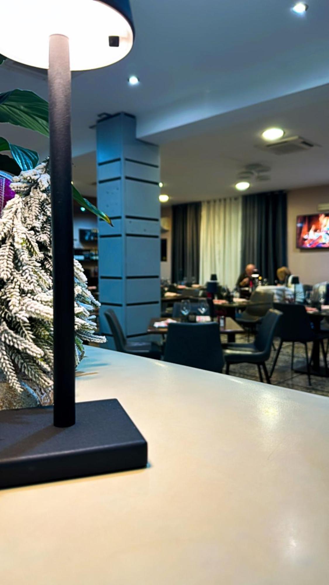 Hotel Le Nereidi Черво Екстер'єр фото