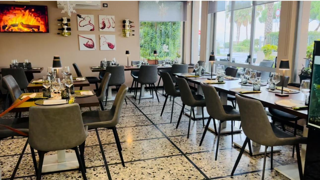 Hotel Le Nereidi Черво Екстер'єр фото